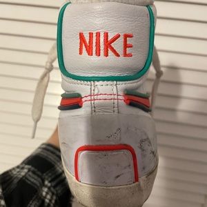 Women Nike Blazers size 9.5